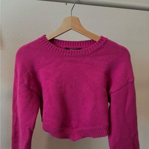 Pink V-cut Cropped Sweater
